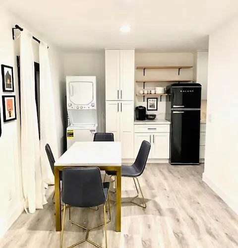 Newly Built Guest House Near Beaches